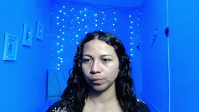 monika 256 online show from November 10, 2025, 1:10 pm