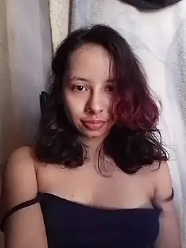 Snapshot of kiaralenon chatting on November 6, 2025, 2:40 pm kiaralenon online show from November 6, 2025, 2:40 pm