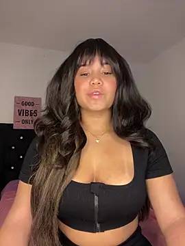 LoliitaBennett online show from March 21, 2026, 1:54 am