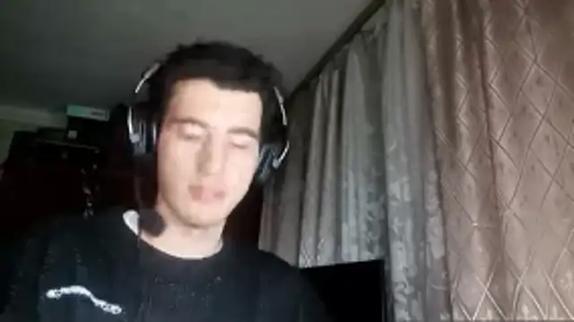 Snapshot of JamesLagerfeld chatting on November 7, 2025, 10:32 pm JamesLagerfeld online show from November 7, 2025, 10:32 pm