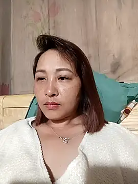 Snapshot of Missa-kute20 chatting on April 6, 2026, 10:11 pm Missa-kute20 online show from April 6, 2026, 10:11 pm