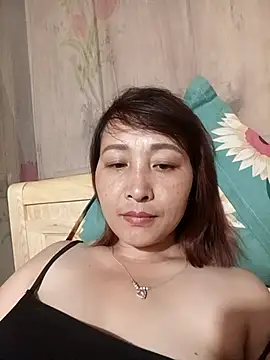 Snapshot of Missa-kute20 chatting on April 7, 2026, 2:17 pm Missa-kute20 online show from April 7, 2026, 2:17 pm