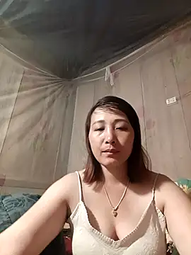 Snapshot of Missa-kute20 chatting on April 13, 2026, 2:11 pm Missa-kute20 online show from April 13, 2026, 2:11 pm