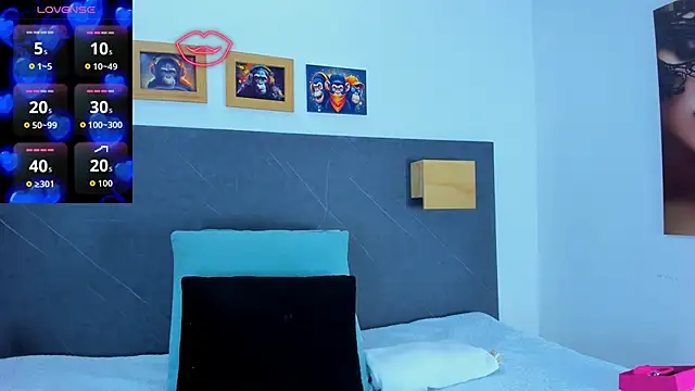 Andhrea Vale online show from April 10, 2026, 12:21 pm