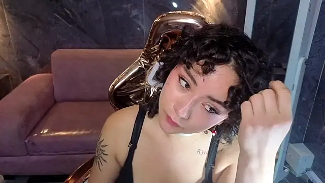 sunny2 b online show from November 6, 2025, 2:07 pm