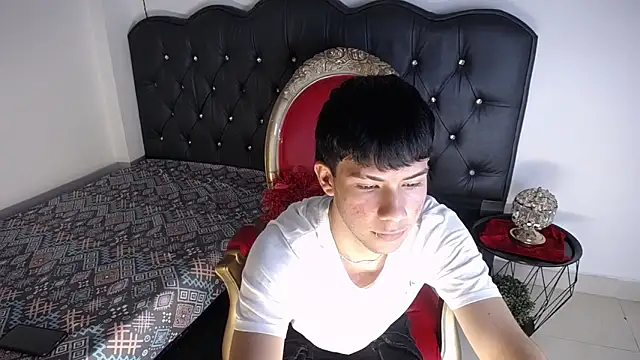 Danny Rossy online show from November 10, 2025, 12:59 pm