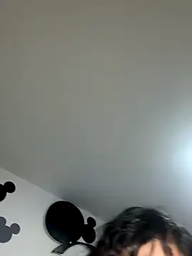  vaiolet owo online show from November 14, 2025, 8:35 am