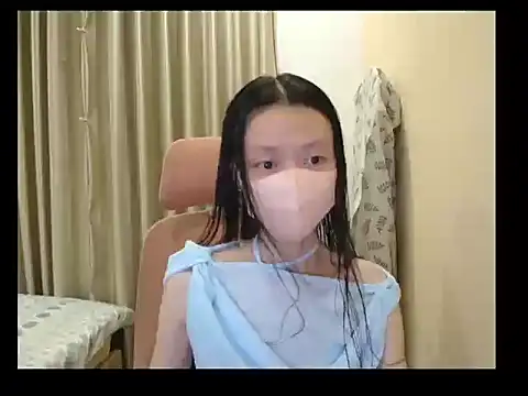 Lil-Cherries online show from May 19, 2026, 2:23 pm