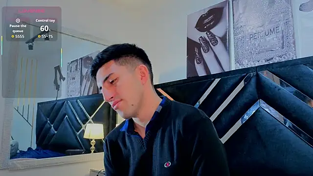 Snapshot of Un_Sluttyy chatting on May 9, 2026, 11:48 am Un Sluttyy online show from May 9, 2026, 11:48 am