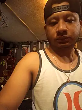 themorenofit08 online show from March 17, 2026, 1:21 am