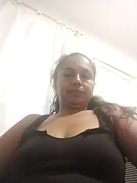  Lizeth  online show from April 8, 2026, 4:45 am