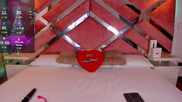 Lily Queen30 online show from December 13, 2025, 8:14 pm