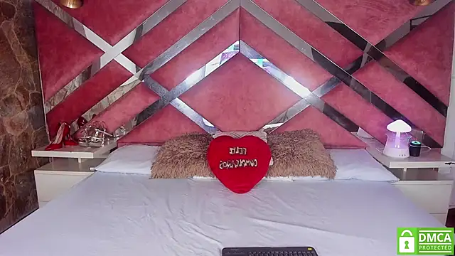 Lily Queen30 online show from February 25, 2026, 8:07 pm