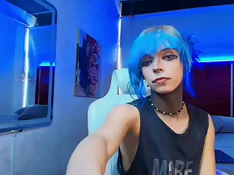 luxiel  online show from July 3, 2026, 9:21 pm