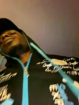 Snapshot of Mr_Hamothy2 chatting on November 16, 2025, 6:08 am Mr Hamothy2 online show from November 16, 2025, 6:08 am