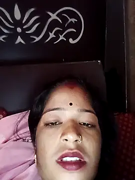 Snapshot of Hot_eras8 chatting on November 13, 2025, 10:08 pm Hot eras8 online show from November 13, 2025, 10:08 pm