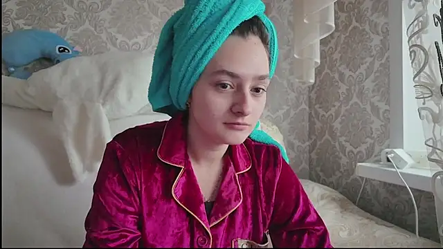 SweetLiaison online show from November 21, 2025, 6:23 am