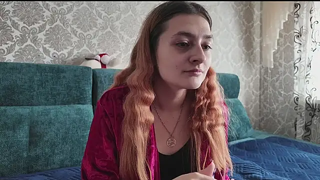 SweetLiaison online show from February 19, 2026, 10:33 am