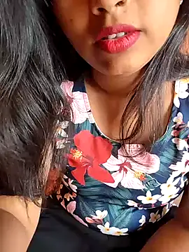 Snapshot of Sexy_Divya__ chatting on April 2, 2026, 6:00 am Sexy Divya online show from April 2, 2026, 6:00 am