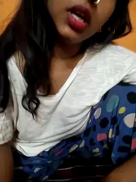 Snapshot of Sexy_Divya__ chatting on April 13, 2026, 5:40 pm Sexy Divya online show from April 13, 2026, 5:40 pm
