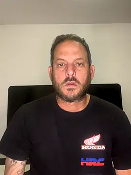 Snapshot of vanevip123 chatting on November 20, 2025, 6:29 pm vanevip123 online show from November 20, 2025, 6:29 pm