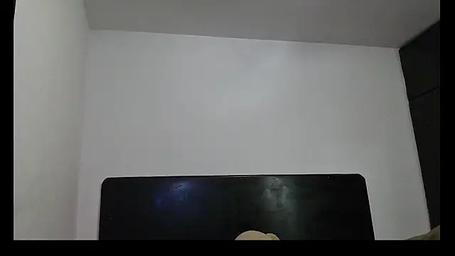 Snapshot of vanevip123 chatting on March 3, 2026, 12:50 am vanevip123 online show from March 3, 2026, 12:50 am