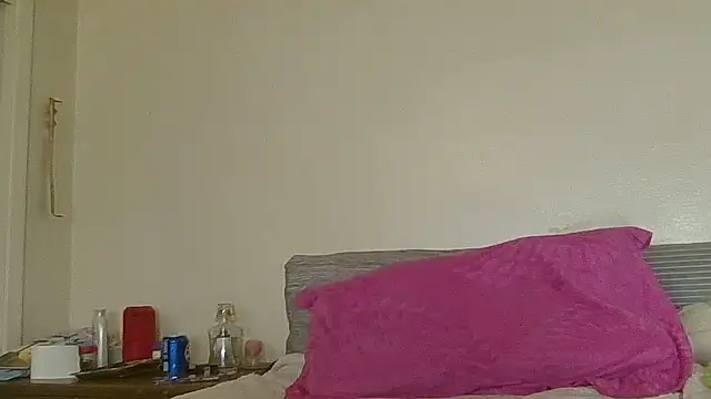 nikkibae33 online show from February 8, 2026, 8:23 pm