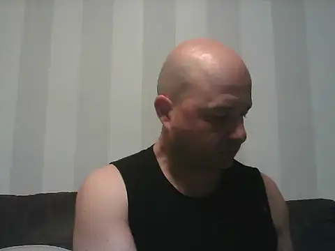 Askosex111 online show from November 7, 2025, 5:46 pm