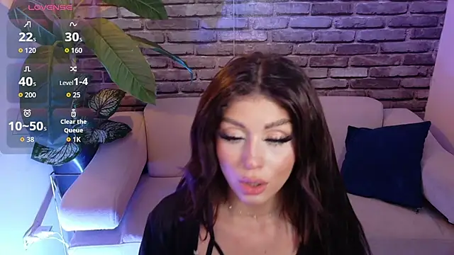 Heidy palmer online show from December 1, 2025, 8:14 pm