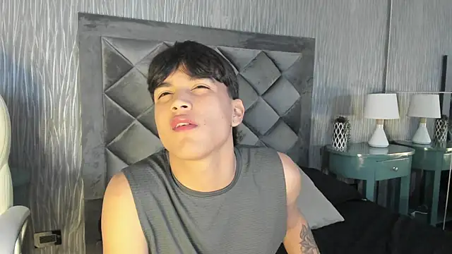 Mike Harper online show from November 9, 2025, 3:27 am