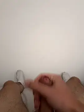 Snapshot of Spanish_Milk chatting on November 11, 2025, 1:22 pm Spanish Milk online show from November 11, 2025, 1:22 pm