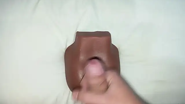 Snapshot of Spanish_Milk chatting on November 15, 2025, 10:59 pm Spanish Milk online show from November 15, 2025, 10:59 pm