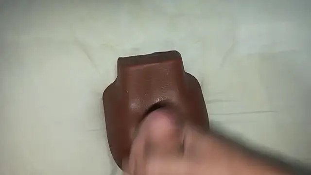 Snapshot of Spanish_Milk chatting on November 17, 2025, 6:46 pm Spanish Milk online show from November 17, 2025, 6:46 pm