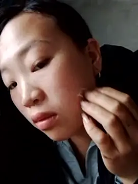 Yumiik2kk online show from January 14, 2026, 2:50 am