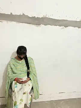 Sunita-collage online show from November 10, 2025, 4:55 am