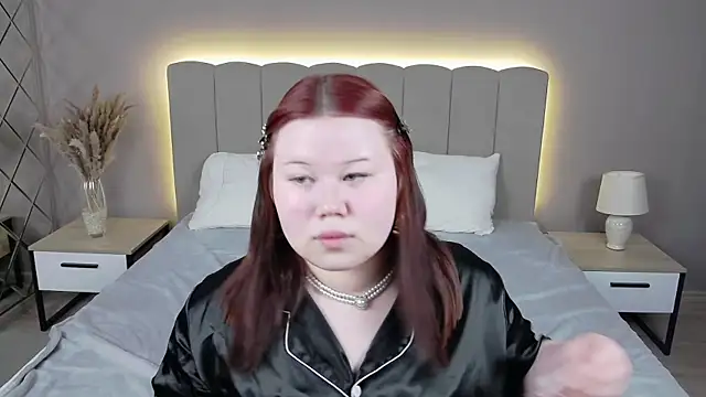 EvaNova  online show from April 9, 2026, 10:42 am