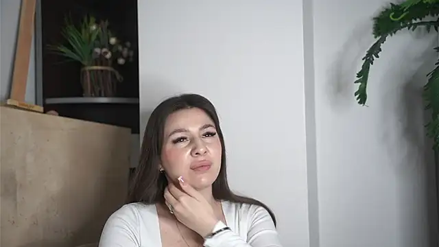 Snapshot of BrittanieBlunt chatting on November 9, 2025, 4:00 am BrittanieBlunt online show from November 9, 2025, 4:00 am