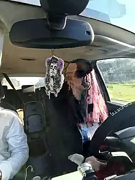 MickNanaa online show from November 27, 2025, 10:17 am