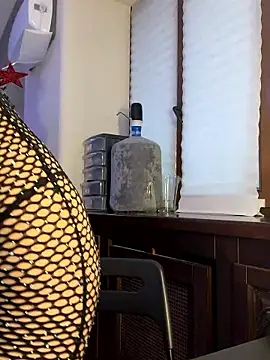 yourselenaa online show from January 9, 2026, 1:14 pm