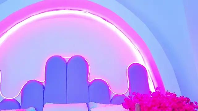 BunnySexyy18 online show from April 9, 2026, 3:17 am