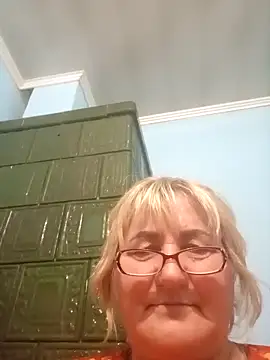 MilaTamila456 online show from November 15, 2025, 4:03 pm