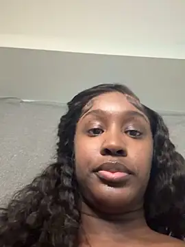 ToyaThick online show from November 14, 2025, 9:02 pm