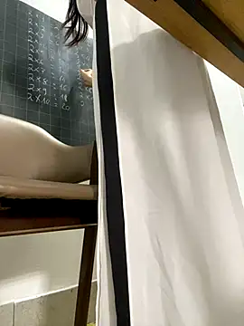 Snapshot of Minssa6969 chatting on December 23, 2025, 2:31 am Minssa6969 online show from December 23, 2025, 2:31 am