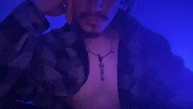 Snapshot of TryMeOrDontLol chatting on November 9, 2025, 10:46 am TryMeOrDontLol online show from November 9, 2025, 10:46 am