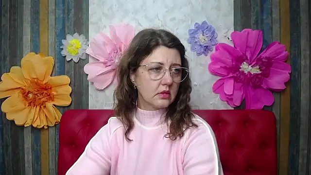 RoseHille online show from December 1, 2025, 3:17 pm