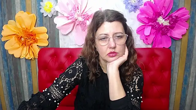 RoseHille online show from December 3, 2025, 2:59 pm