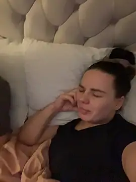 Kinkycouple142 online show from February 8, 2026, 7:50 pm