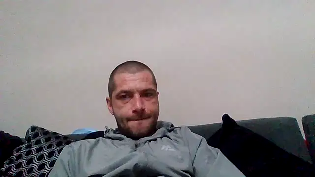 Kinkycouple142 online show from March 27, 2026, 7:24 pm