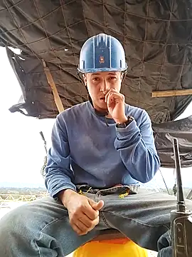 Roquinte online show from December 17, 2025, 5:19 pm