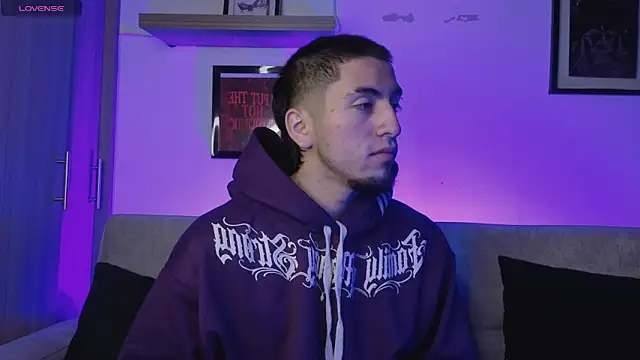 AresMassimoX online show from January 14, 2026, 4:23 pm